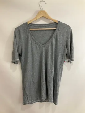 Athletic Top Short Sleeve By Lululemon In Grey, Size: 6